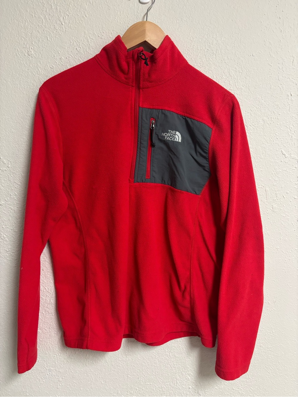 The North Face Red Black Quarter Zip Fleece Pullover Small